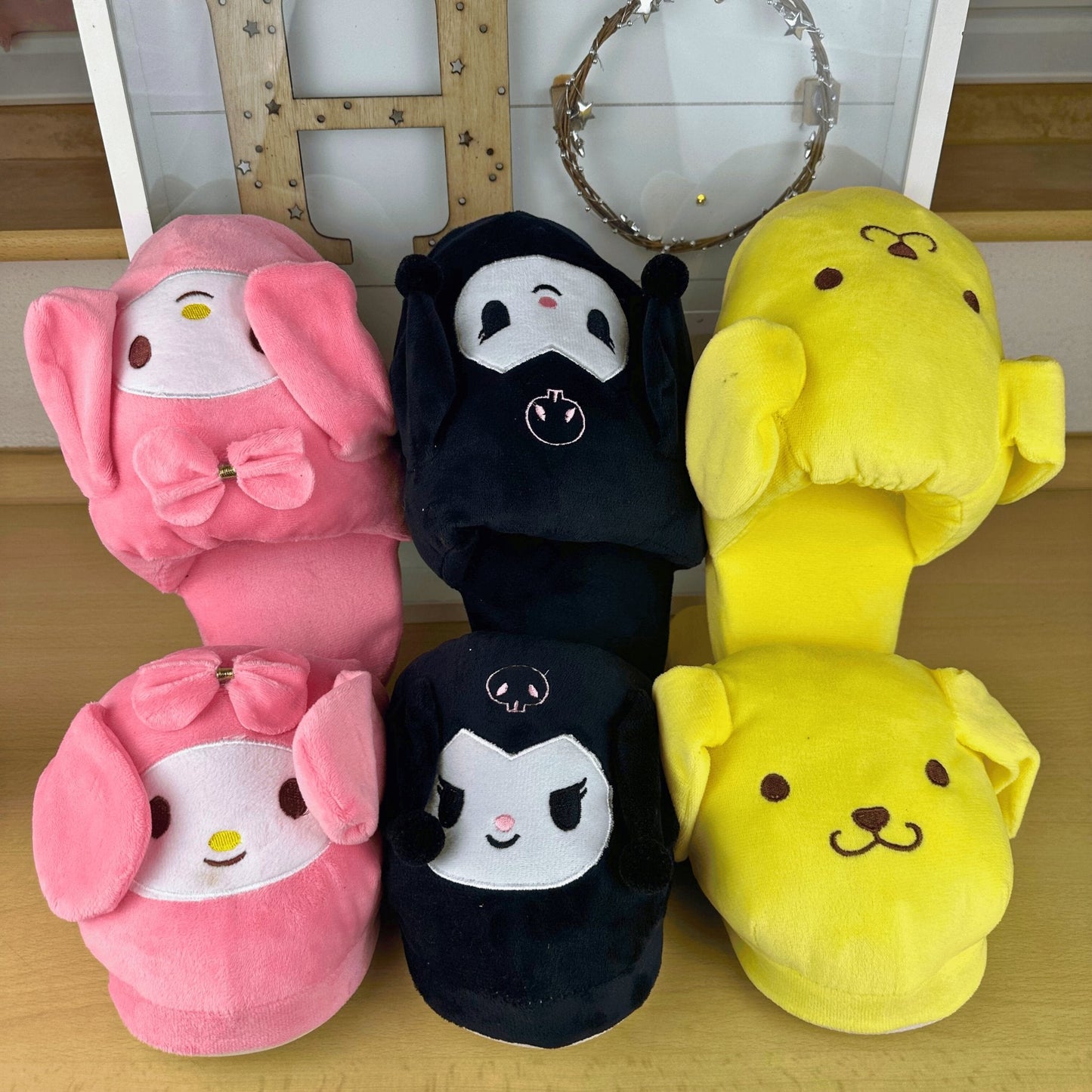 HelloKitty Slipper (WACKELOHREN) - KittyCup-Heaven