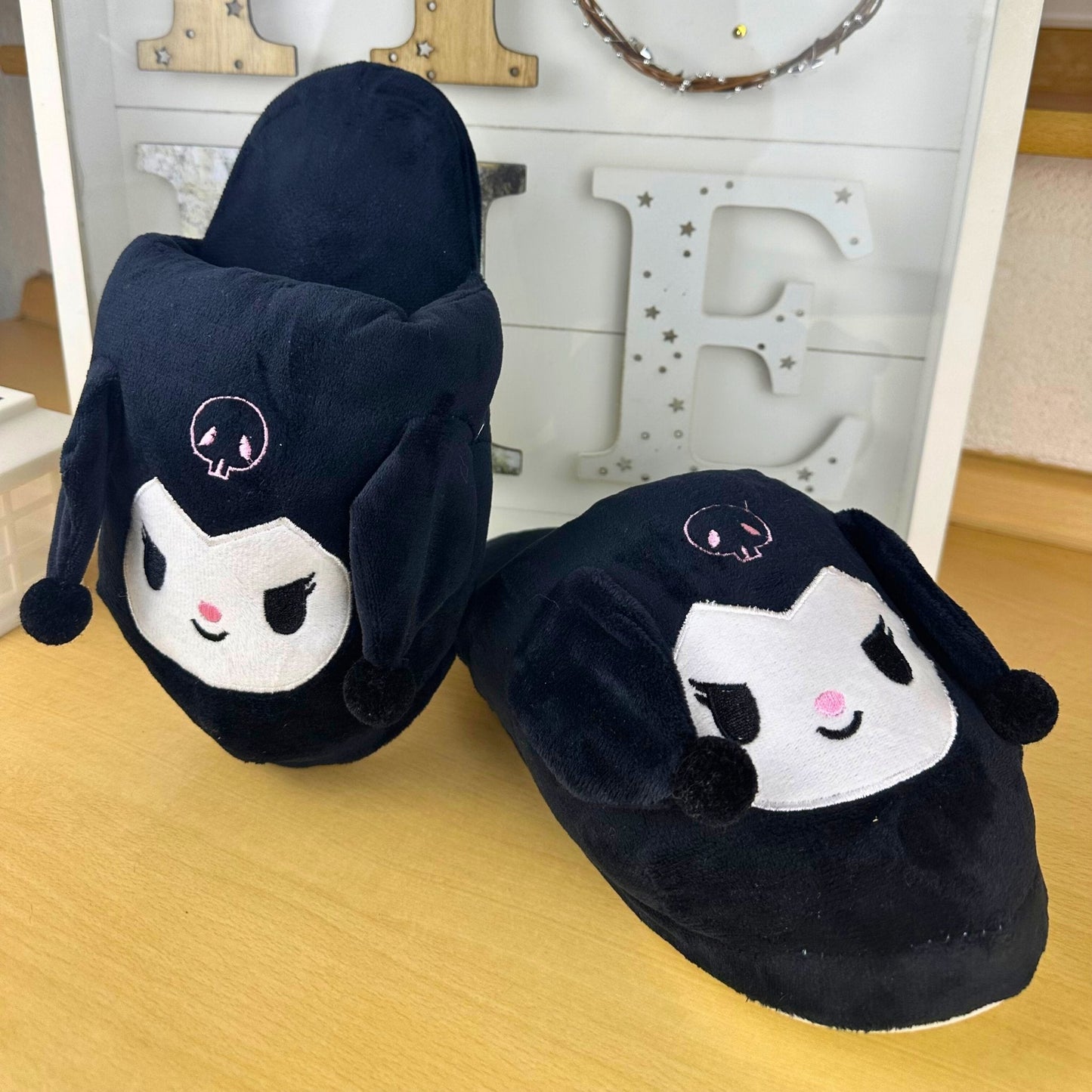 HelloKitty Slipper (WACKELOHREN) - KittyCup-Heaven