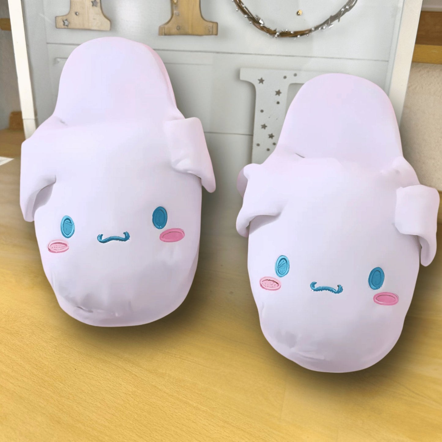 HelloKitty Slipper (WACKELOHREN) - KittyCup-Heaven