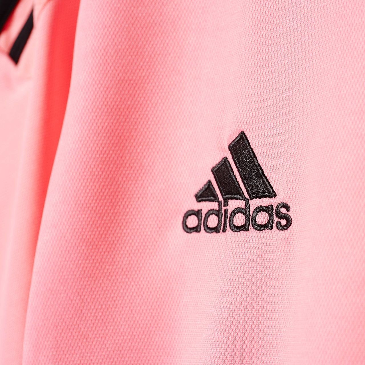 Juventus x Hello Kitty | Trikot - KittyCup-Heaven